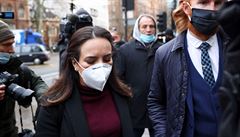 Stella Morris, partnerka Juliana Assange, a p�edstavitel WikiLeaks Joseph...