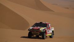 Loeb odstoupil z Rallye Dakar a je poprvé bez etapového triumfu, Loprais je stále čtvrtý