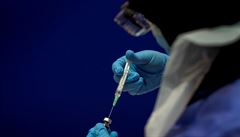 Kanada schválila nasazení vakcíny od společnosti Pfizer a BioNTech. Očkování by mělo začít příští týden