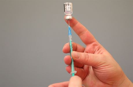 Maďarsko pokukuje po vakcíně z Číny, předtím zvažovalo nákup ruského Sputniku V