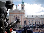Prezident USA bhem projevu ped památníkem Varavského povstání.