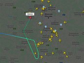 Letadlo s Alexejem Navalným nepistál v Moskv na letiti Vnukovo, kde na...