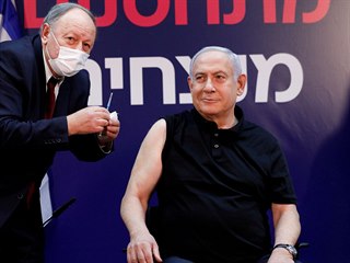 Izraelsk premir Benjamin Netanjahu dostal okovn na covid-19.