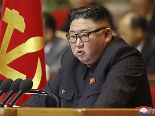 Severokorejsk vdce Kim ong-un na stranickm sjezdu.