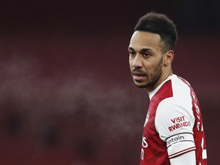 Pierre-Emerick Aubameyang se v tto sezon stelecky trp.