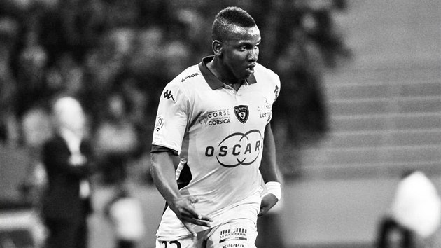 Bývalý fotbalista SC Bastia Christopher Mubulu zemel na srdení infarkt ve 30...