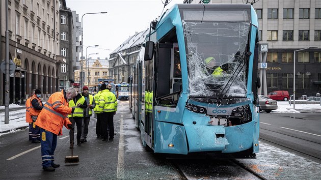 V centru Ostravy se v p�tek r�no srazily dv� tramvaje. Zranilo se p�i tom sedm lid�.