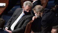 �len Sn�movny reprezentant� USA Kevin McCarthy a Jim Jordan.