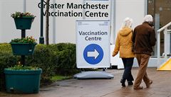 Distribuce vakcn ve Velk Britnii vzne, hroz zhroucen zdravotnickho systmu