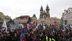Na pražském Staroměstském náměstí se sešli 10. ledna 2021 odpoledne účastníci... | na serveru Lidovky.cz | aktuální zprávy
