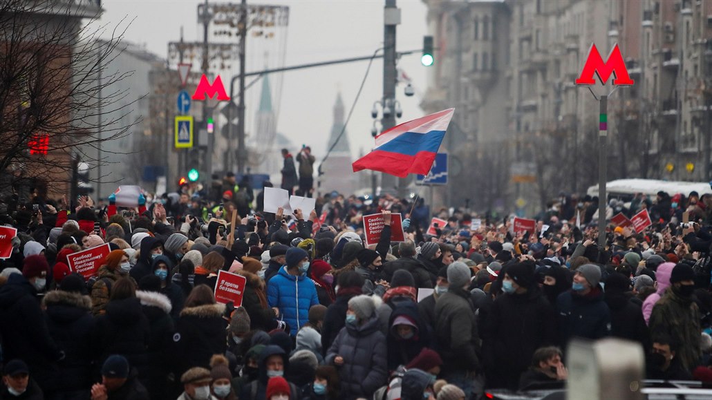 Protesty za proputní Navalného