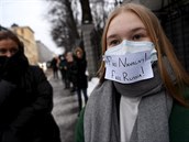 Demonstranti se shromádili ped ruským velvyslanectvím v Helsinkách