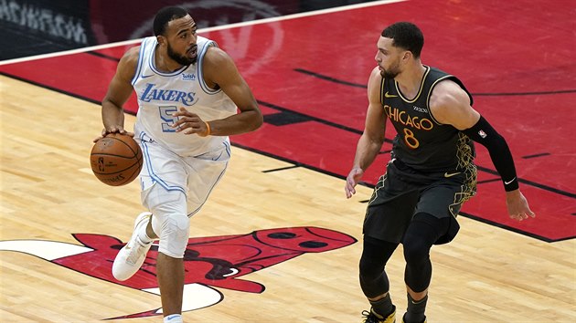 Talen Horton-Tucker z Lakers a Zach LaVine z Chicago Bulls.