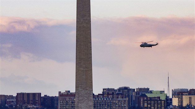 Konící prezident Donald Trump opoutí Bílý dm na palub vrtulníku Marine One,...