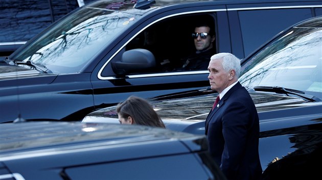 Konící viceprezident Trumpovy administrativy Mike Pence dorazil do Kapitolu.