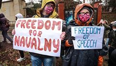 Stovky lid se v Praze sely na protest proti zadren opozinho pedka Navalnho