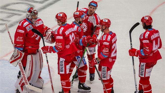 Utkání 41. kola hokejové extraligy: HC Ocelái Tinec - HC Energie Karlovy...