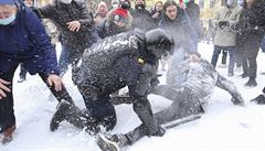 Zásah policie v Petrohradu 31. ledna na demonstraci na podporu Navalného.