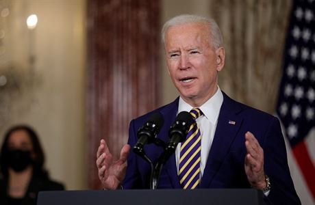 Izrael v Gaze necílí na civilisty, ujistil Netanjahu Bidena. Americký prezident telefonoval i s Abbásem