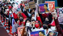 Za proputn Do Aun Schan Su ij se protestovalo i v Japonsku.