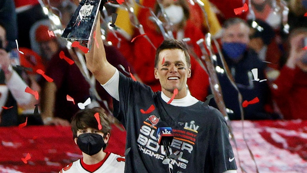Tom Brady ovládl svůj sedmý Super Bowl