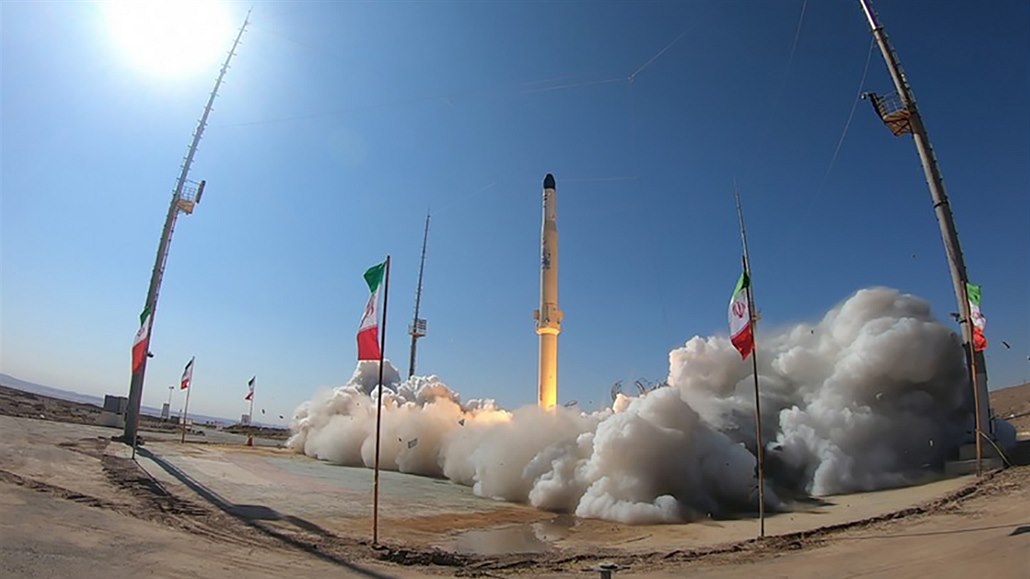 Teherán nezveejnil, kde a kdy test nosné rakety provedl; podle zábr íránské...