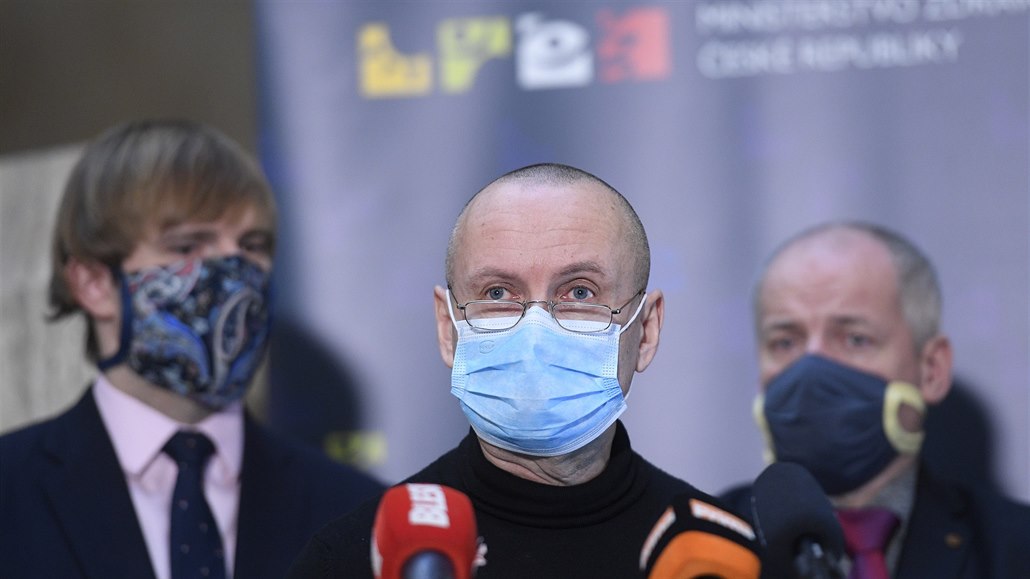 Nám�stek ministra zdravotnictví a koordinátor kapacity intenzivní pé�e v...