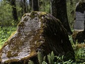 Náhrobní kámen na hbitov Moigu