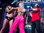 VanZantová a Hartová na tvrtením váení k Bare Knuckle FC.