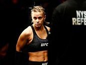 Paige VanZantová ped posledním vítzství nad Rachael Ostoviovou.