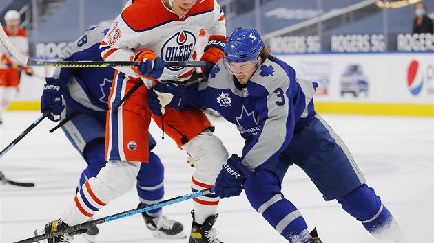 Hokejisté Toronta porazili Vancouver 5:1 a s 19 body vedou tabulku NHL p�ed...