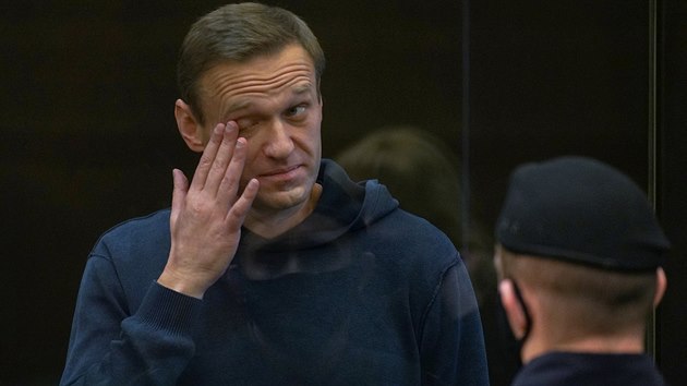 Alexej Navalnyj u moskevsk�ho soudu.