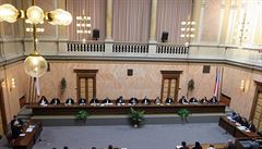 Na jednání přišlo všech 15 ústavních soudců