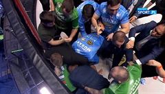 Bláznivá bitka v kleci na galaveeru KSW mezi Musajevem a Murisicem.
