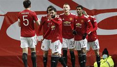 Fotbalisté Manchesteru United slaví postup v FA Cupu přes West Ham.