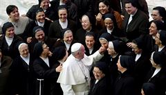 Papež František jmenoval další ženy na významné vatikánské posty, pokračuje tak v započatém trendu