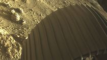 NASA zveřejnila fotografie pořízené na Marsu.