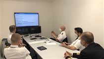 Dodate�n�m pro�kolen�m na Boeing 737 MAX postupn� proch�z� v�ichni piloti...
