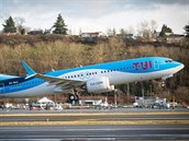 Jako první do komerního provozu nad Evropu nasadila Boeingy 737 MAX spolenost...