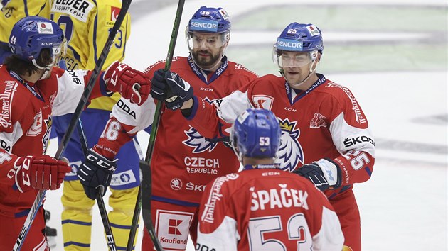 etí hokejisté na úvod védských hokejových her podlehli domácímu výbru.