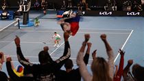 Novak Djokovič slaví titul z Australian Open 2021.