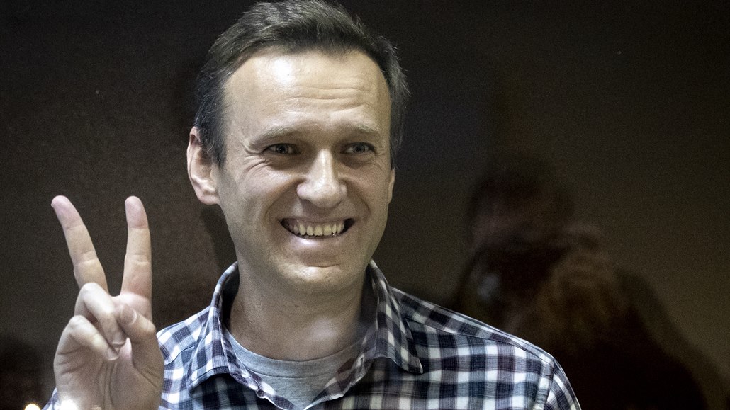 Alexej Navalný u moskevského soudu, 20. února 2021.