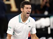 Novak Djokovi slaví triumf na Australian Open 2021.