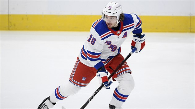 Artmij Panarin bude Rangers njaký as chybt.