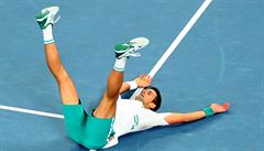 Djokovič slaví devátý titul z Australian Open.