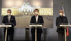 Zleva místopředseda vlády Karel Havlíček, premiér Andrej Babiš a ministr... | na serveru Lidovky.cz | aktuální zprávy