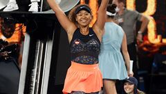 Naomi Ósakaová se raduje z vítzství na Australian Open.
