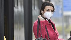 Žena s respirátorem | na serveru Lidovky.cz | aktuální zprávy