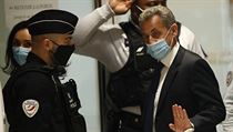 Sarkozyho shledal soud vinnm z korupce a obchodovn s vlivem. Bval...