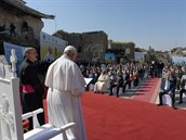 Pape Frantiek v Mosulu.